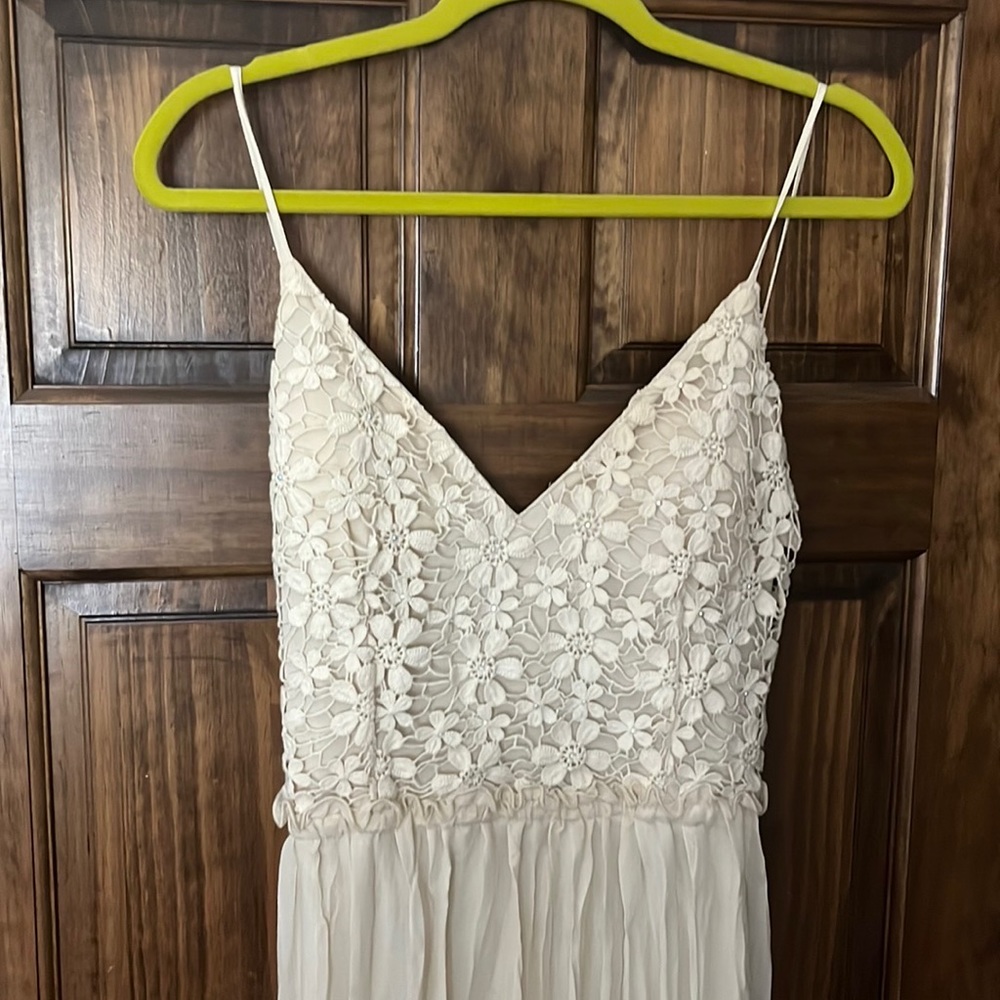 Lace backless white/cream maxi dress